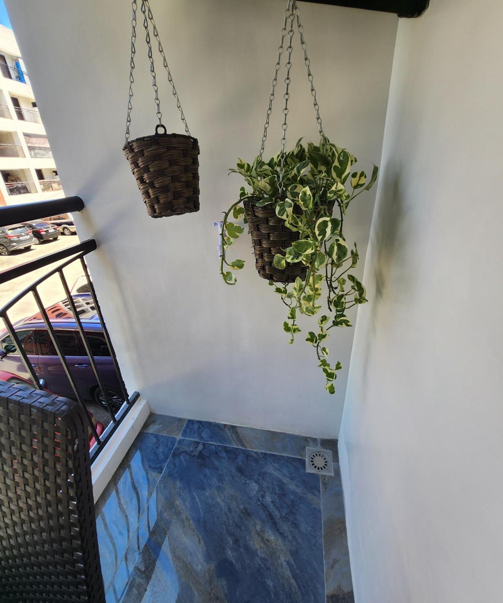 Condo Azur Suites B207 Near Airport, Netflix, Stylish, Cozy With Swimming Pool Lapu-Lapu City Eksteriør bilde